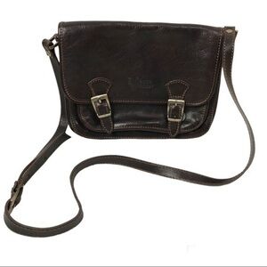Venice women’s handmade leather messenger bag with magnetic buttons